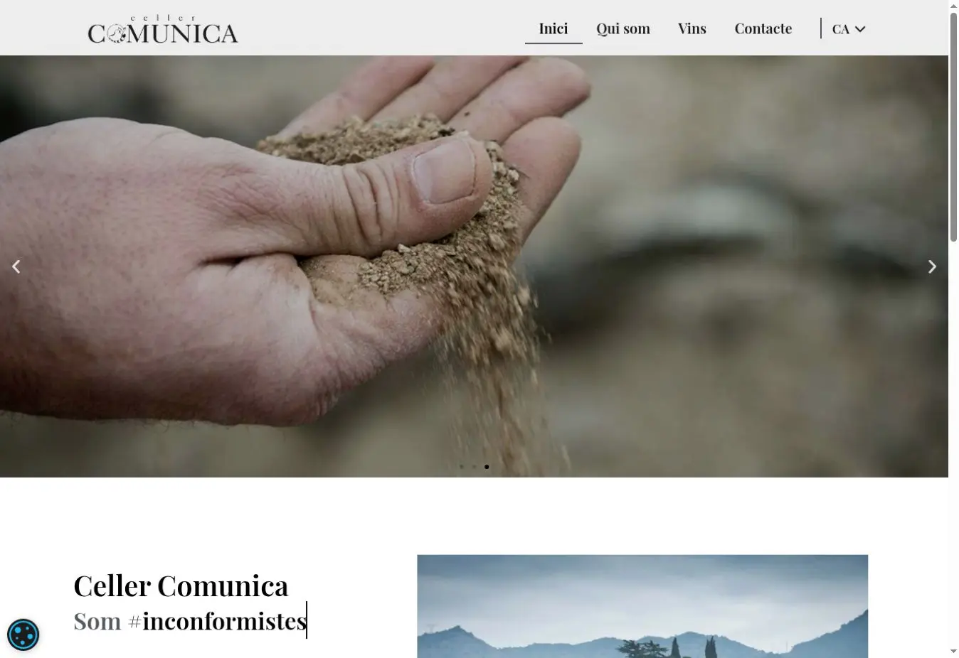 Celler Comunica official website showing its cellar identity and vineyard soils